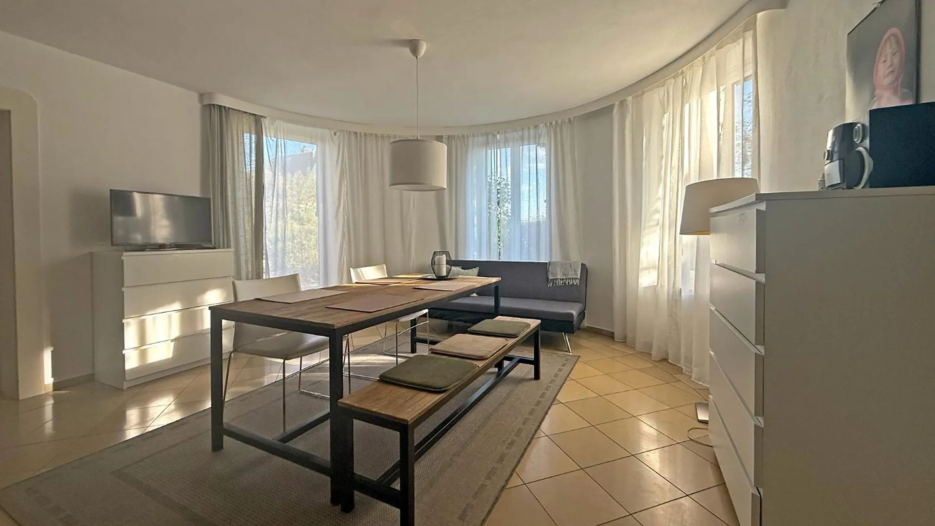 Paterre Wohnung In Der Rosa Villa Selb Apartment